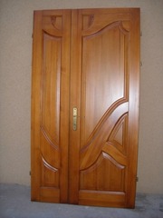 Міжкімнатні двері з масиву
